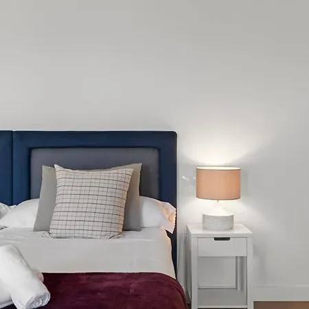 3 En Puerto Banus Marbella