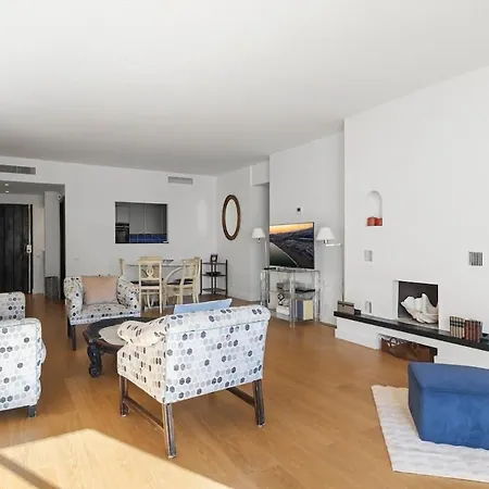 3 En Puerto Banus Marbella