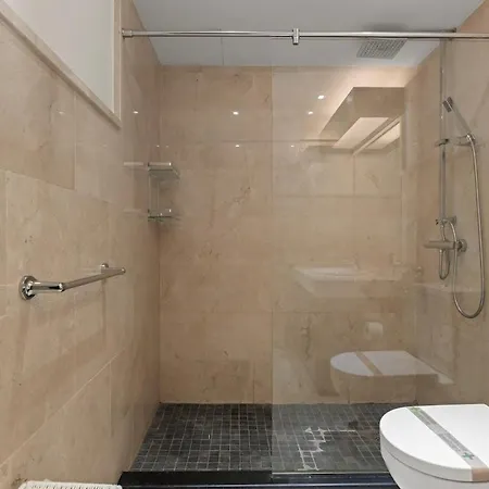 3 En Puerto Banus Apartment *