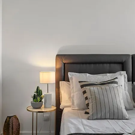 公寓 3 En Puerto Banus 马尔韦利亚