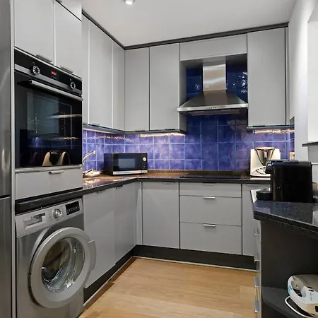 3 En Puerto Banus 公寓 *